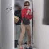 見つかっちゃったおしっこ漏らし！止められず恥じらい慌てる女子たち
